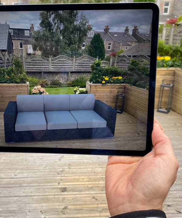 What shoppers actually do differently when a product page has 3D and AR